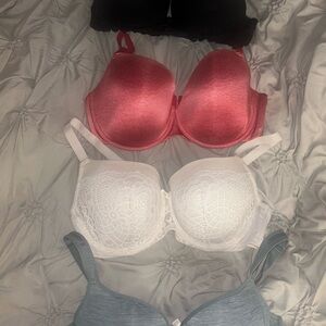 Women’s bra bundle